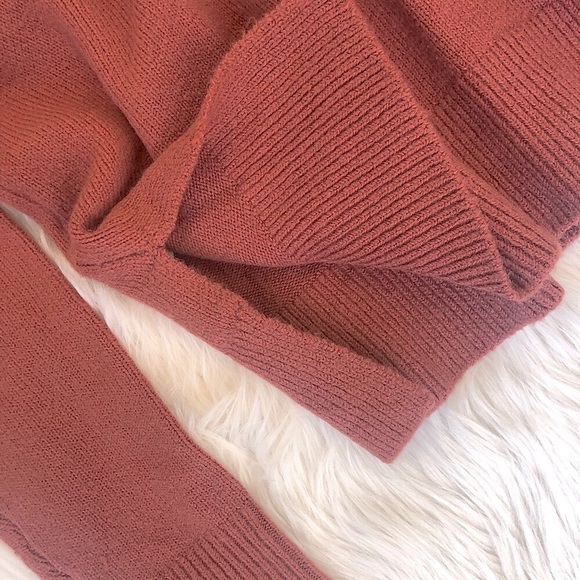 LOFT Relaxed Turtleneck Sweater - Picture 11 of 16